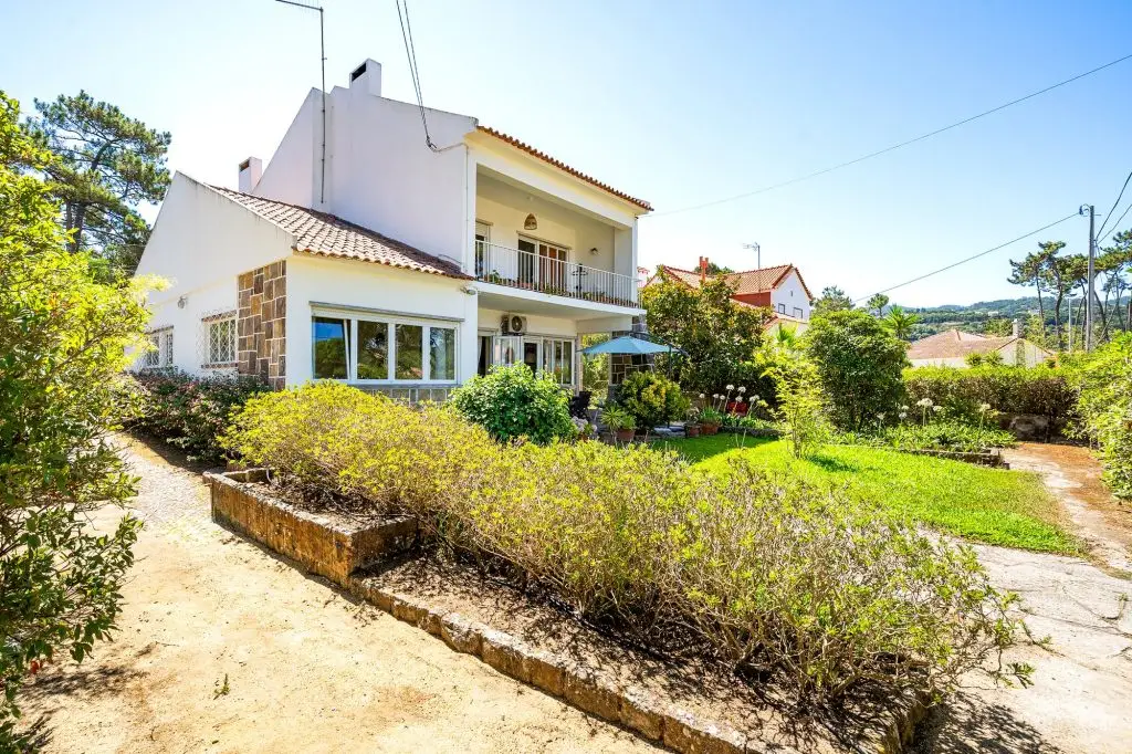 Moradia T4 em Banzão, Colares – Sintra