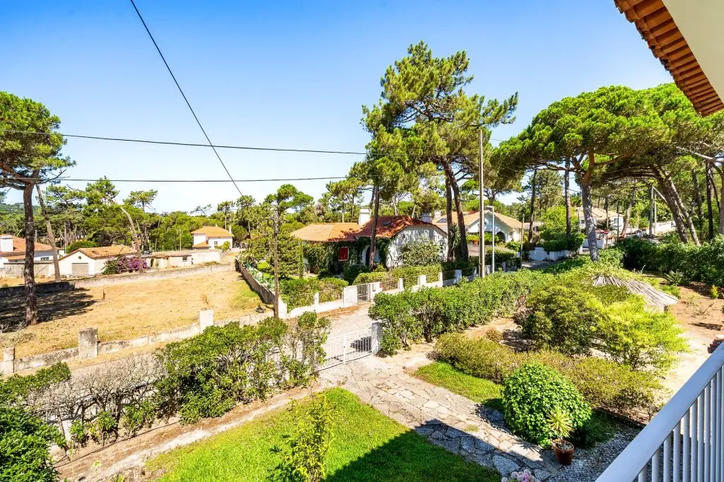 Moradia T4 em Banzão, Colares – Sintra