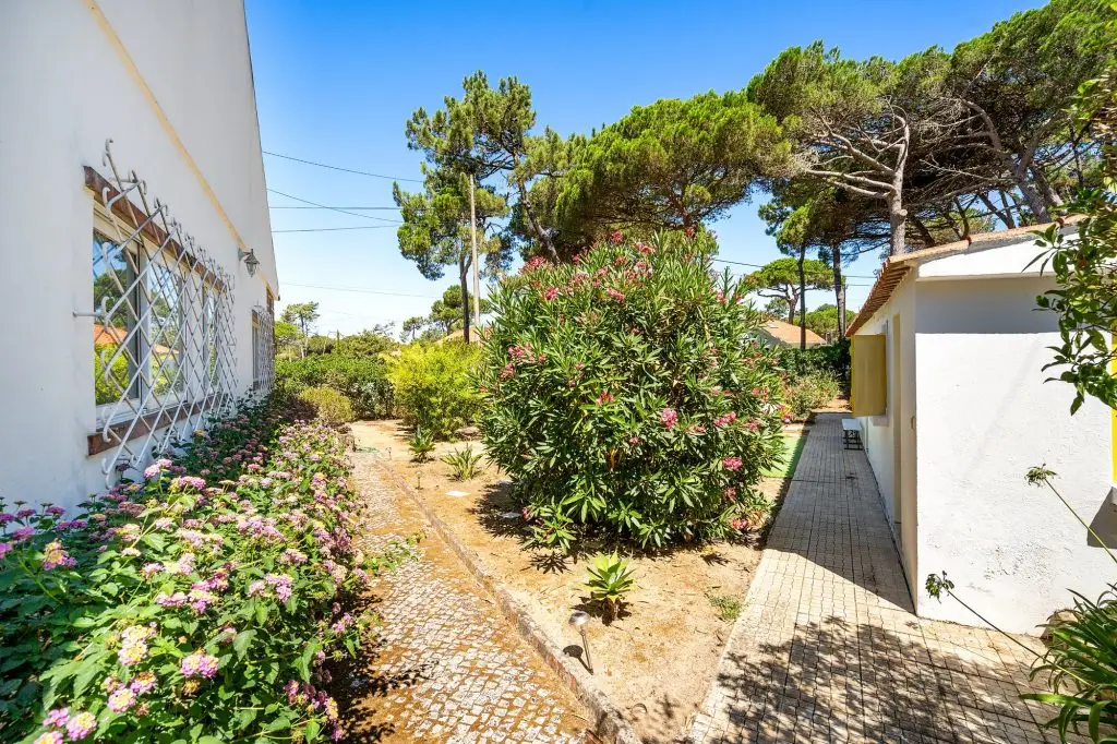 Moradia T4 em Banzão, Colares – Sintra