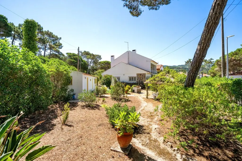 Moradia T4 em Banzão, Colares – Sintra